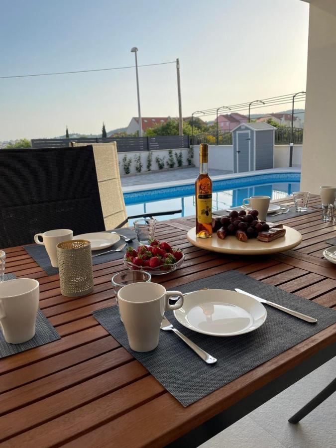 Villa Marena S Bazenom, Vodice Extérieur photo
